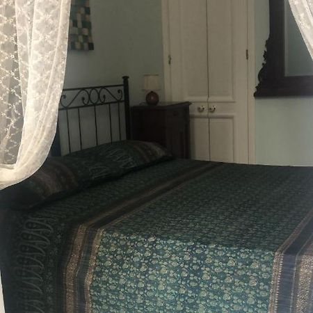 La Stanza Di Zeza Bed & Breakfast Наполи Екстериор снимка